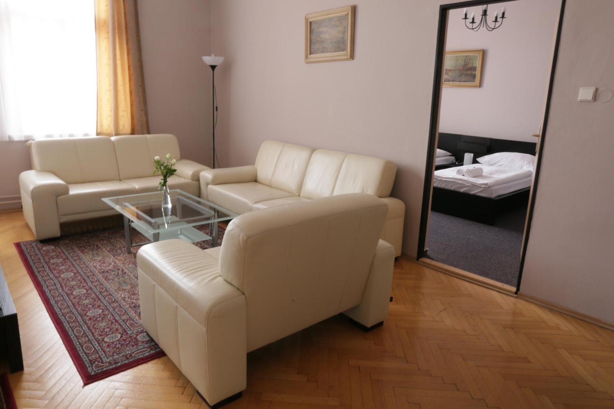 Hotel Zlata Stika Pardubice Kamer foto